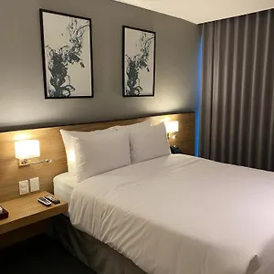 4* Hotel B's